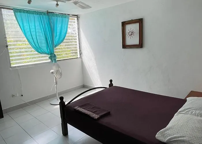 Mi Refugio Dive House *